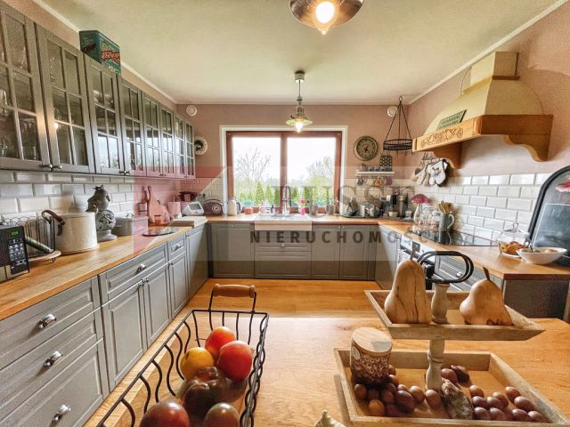 dom wolnostojący, 7 pokoi Trzeszczyn. Zdjęcie 14