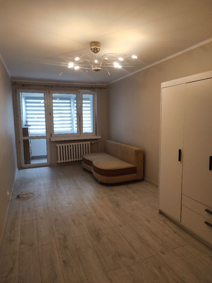 Mieszkanie 2-pokojowe Kraków Bieńczyce, os. Albertyńskie. Zdjęcie 1