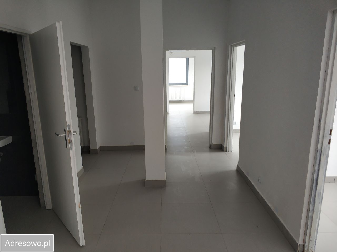 Hala/magazyn Nowa Biała. Zdjęcie 14