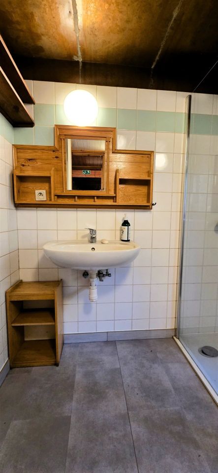dom wolnostojący, 5 pokoi Przesieka. Zdjęcie 16