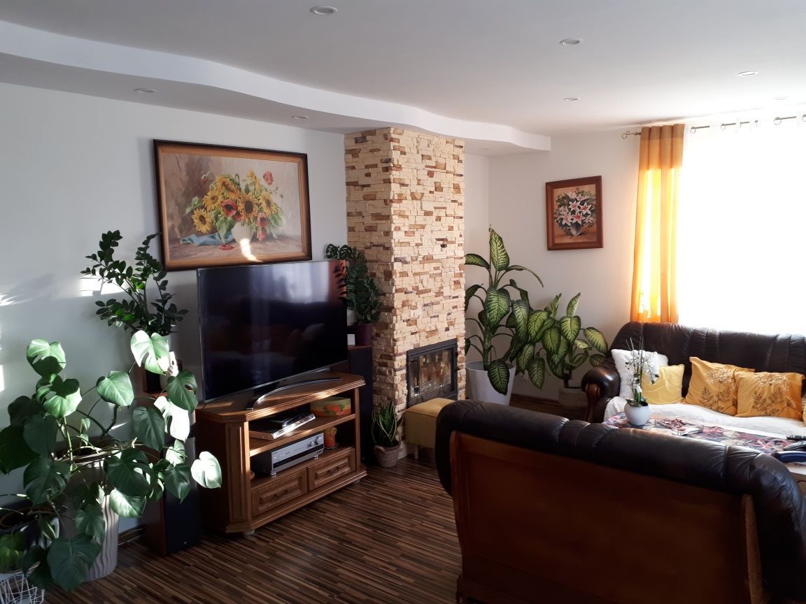 dom wolnostojący Chróstnik