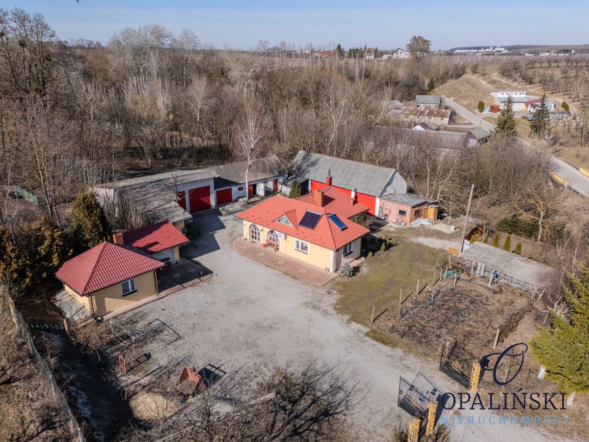 dom wolnostojący, 2 pokoje Usarzów. Zdjęcie 12