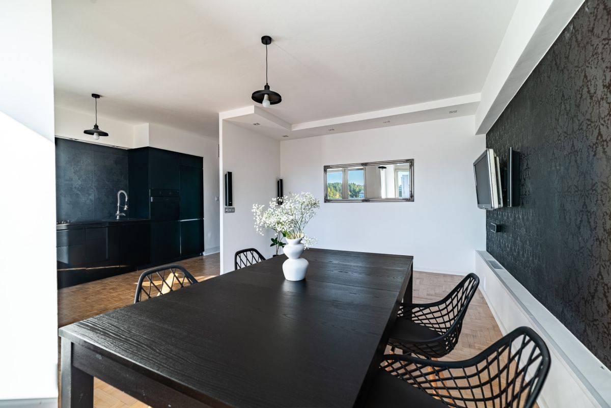 Mieszkanie 3-pokojowe Gdynia Karwiny, ul. Kornela Makuszyńskiego. Zdjęcie 2