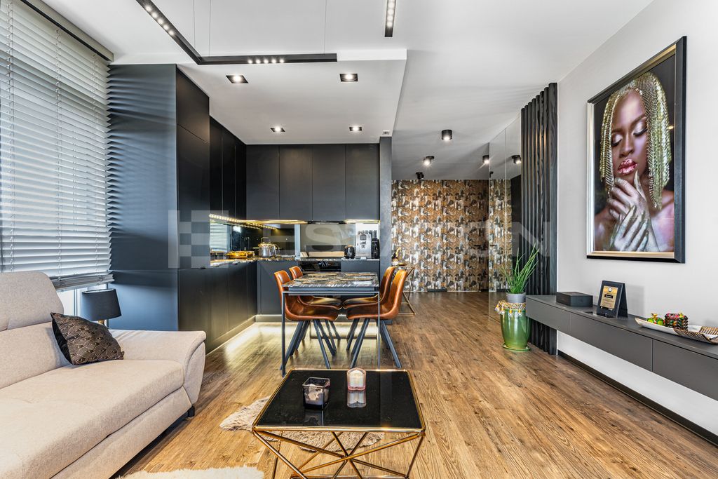 Mieszkanie 3-pokojowe Rzeszów Pobitno, ul. Małopolska. Zdjęcie 1