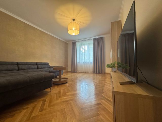 Mieszkanie 3-pokojowe Warszawa Śródmieście. Zdjęcie 1