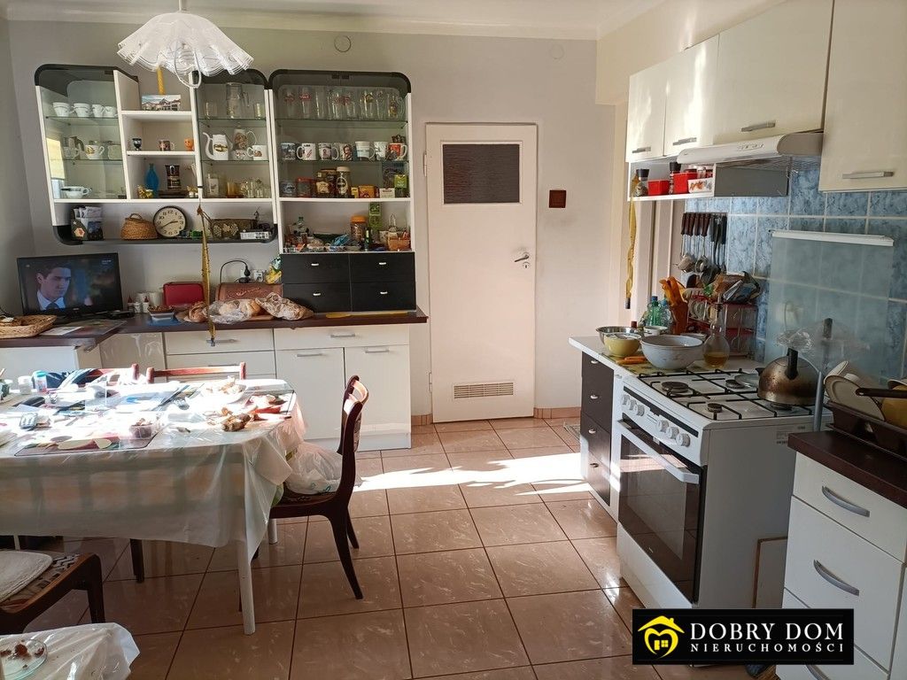 dom wolnostojący, 5 pokoi Poświętne. Zdjęcie 3