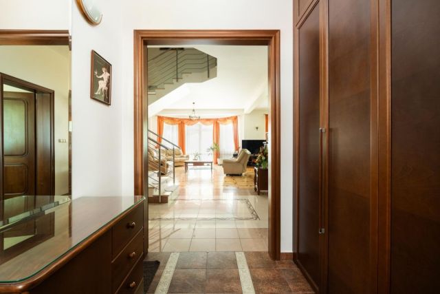 dom wolnostojący, 6 pokoi Opacz. Zdjęcie 2