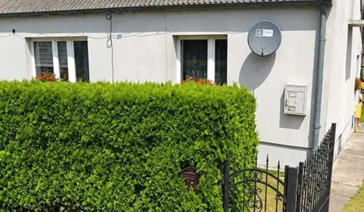 dom wolnostojący, 3 pokoje Piekoszów
