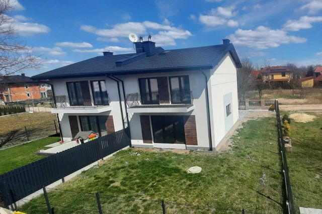 bliźniak, 4 pokoje Warszawa Wawer. Zdjęcie 1
