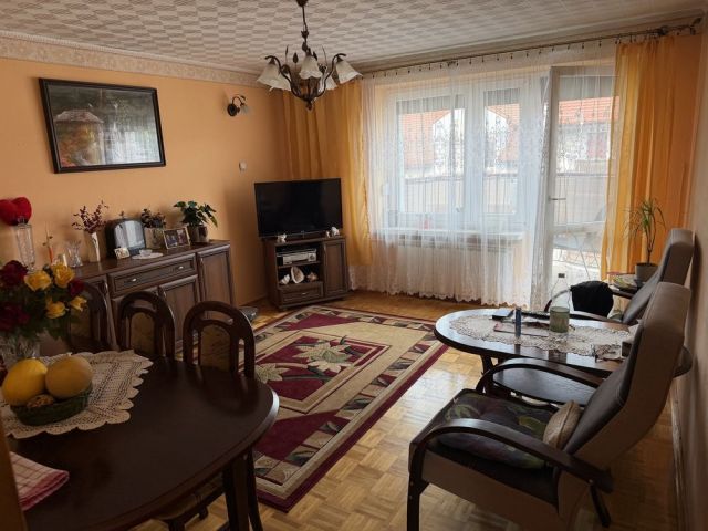 Mieszkanie 4-pokojowe Gostyń, os. Gawrony. Zdjęcie 1