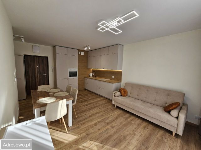 Mieszkanie 2-pokojowe Warszawa Rembertów, ul. Chełmżyńska. Zdjęcie 1