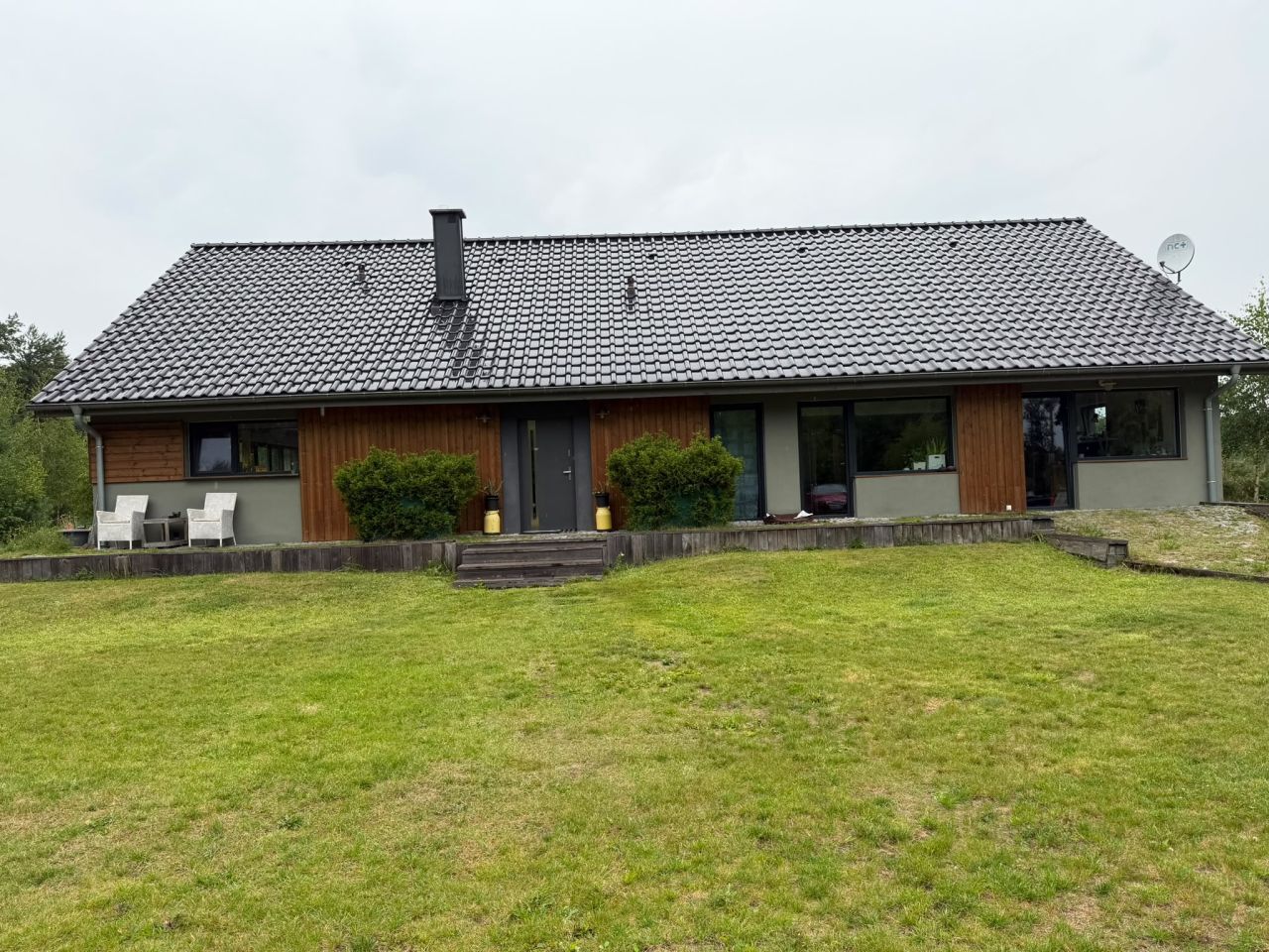 dom wolnostojący, 4 pokoje Grotów. Zdjęcie 18