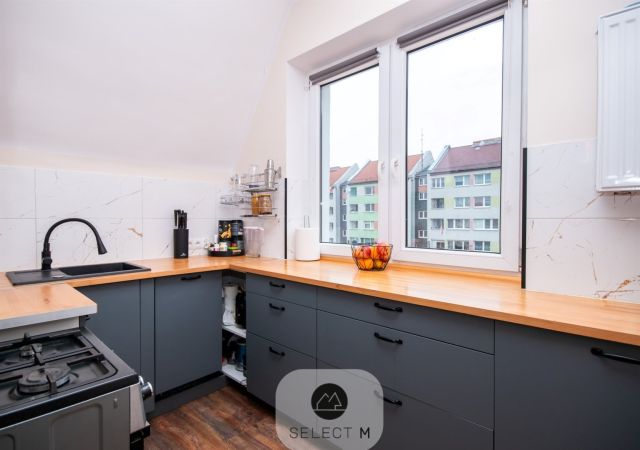 Mieszkanie 3-pokojowe Jelenia Góra Centrum. Zdjęcie 3