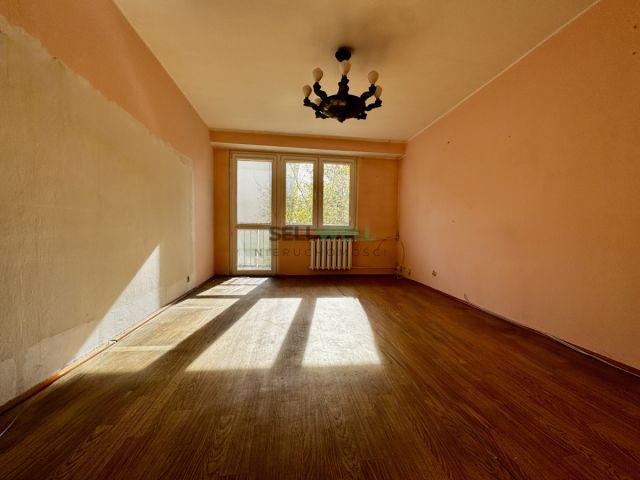 Mieszkanie 3-pokojowe Łódź Chojny, ul. Antoniego Edwarda Odyńca. Zdjęcie 2