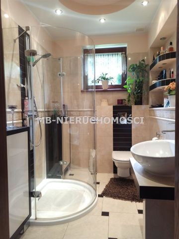 dom wolnostojący, 5 pokoi Sząbruk. Zdjęcie 13