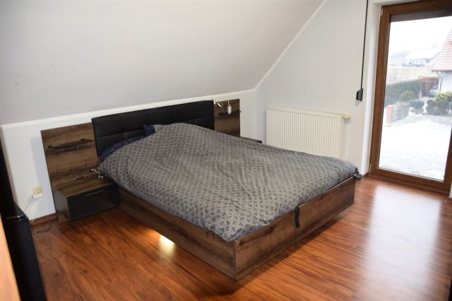 dom wolnostojący, 5 pokoi Osiniec. Zdjęcie 17
