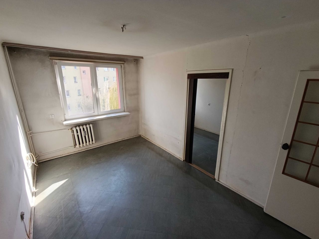 Mieszkanie 3-pokojowe Ostrowiec Świętokrzyski. Zdjęcie 3