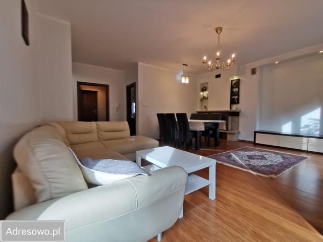 Mieszkanie 3-pokojowe Kąty Wrocławskie, ul. Orzechowa. Zdjęcie 1