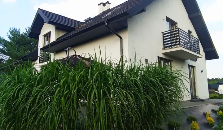 dom wolnostojący, 5 pokoi Ostrowiec Świętokrzyski, ul. Jarzębinowa