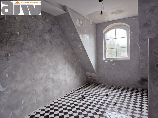 dom wolnostojący, 9 pokoi Hornówek. Zdjęcie 7