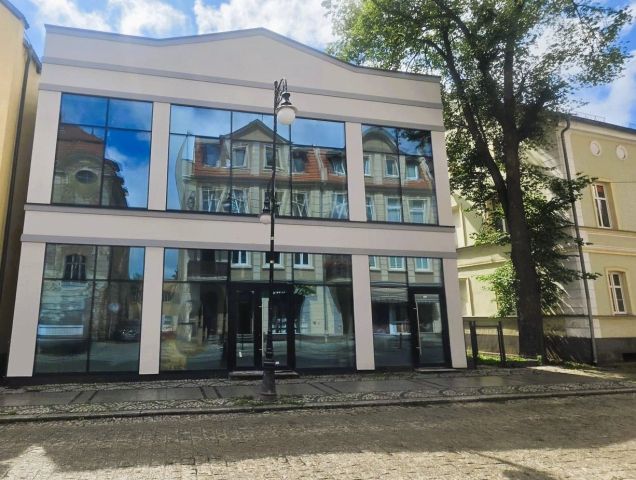 Lokal Jelenia Góra Cieplice Śląskie-Zdrój. Zdjęcie 1
