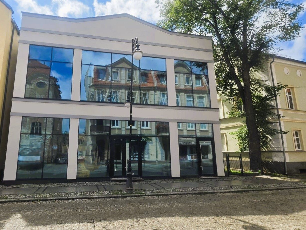 Lokal Jelenia Góra Cieplice Śląskie-Zdrój. Zdjęcie 1