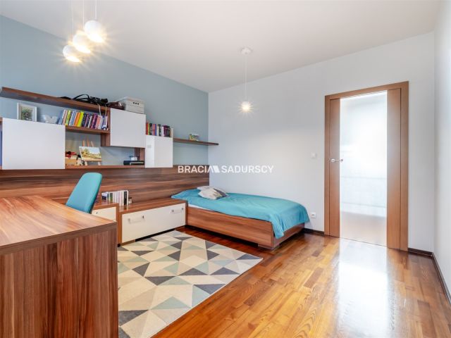 dom wolnostojący, 6 pokoi Kraków Dębniki, ul. Kozienicka. Zdjęcie 35