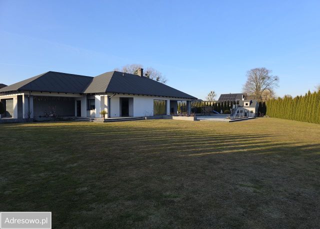 dom wolnostojący, 5 pokoi Wikielec, ul. Tulipanowa. Zdjęcie 1