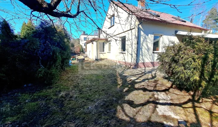 dom wolnostojący, 2 pokoje Kielce Zalesie