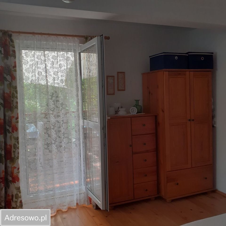 dom wolnostojący, 1 pokój Nienadowa. Zdjęcie 16