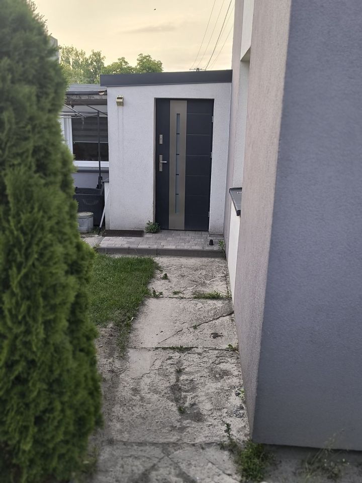 dom wolnostojący Zgierz, ul. Ozorkowska. Zdjęcie 2