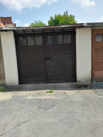 Garaż/miejsce parkingowe Brzeg Centrum, ul. Wolności. Zdjęcie 1