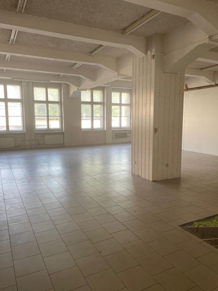 Lokal Brzeg Centrum, ul. Trzech Kotwic. Zdjęcie 5
