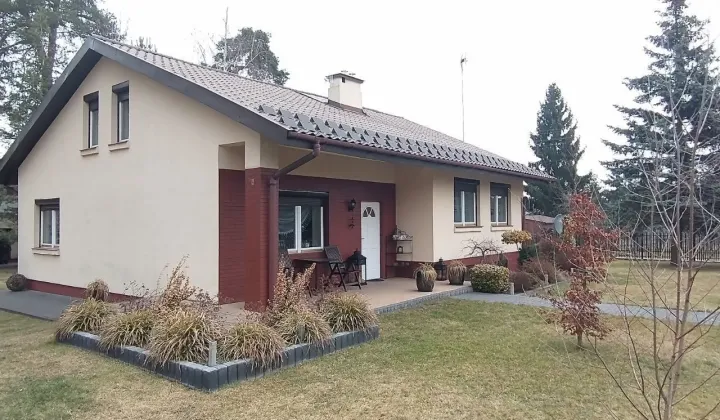 dom wolnostojący, 5 pokoi Garbatka-Letnisko Podlas, ul. Jana Kochanowskiego