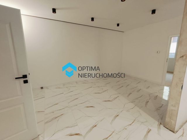 Mieszkanie 3-pokojowe Jelenia Góra. Zdjęcie 4