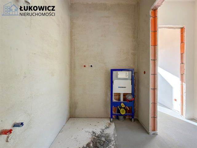 dom wolnostojący, 5 pokoi Kaniów. Zdjęcie 9