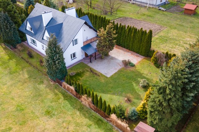 dom wolnostojący, 6 pokoi Strażów. Zdjęcie 22