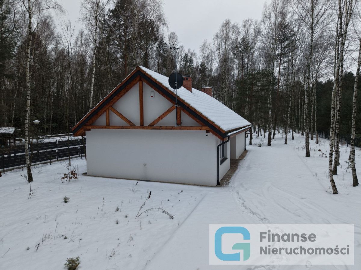 dom wolnostojący, 3 pokoje Borowiny. Zdjęcie 22