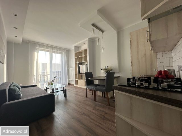 Mieszkanie 3-pokojowe Warszawa Wola, ul. Żelazna. Zdjęcie 1