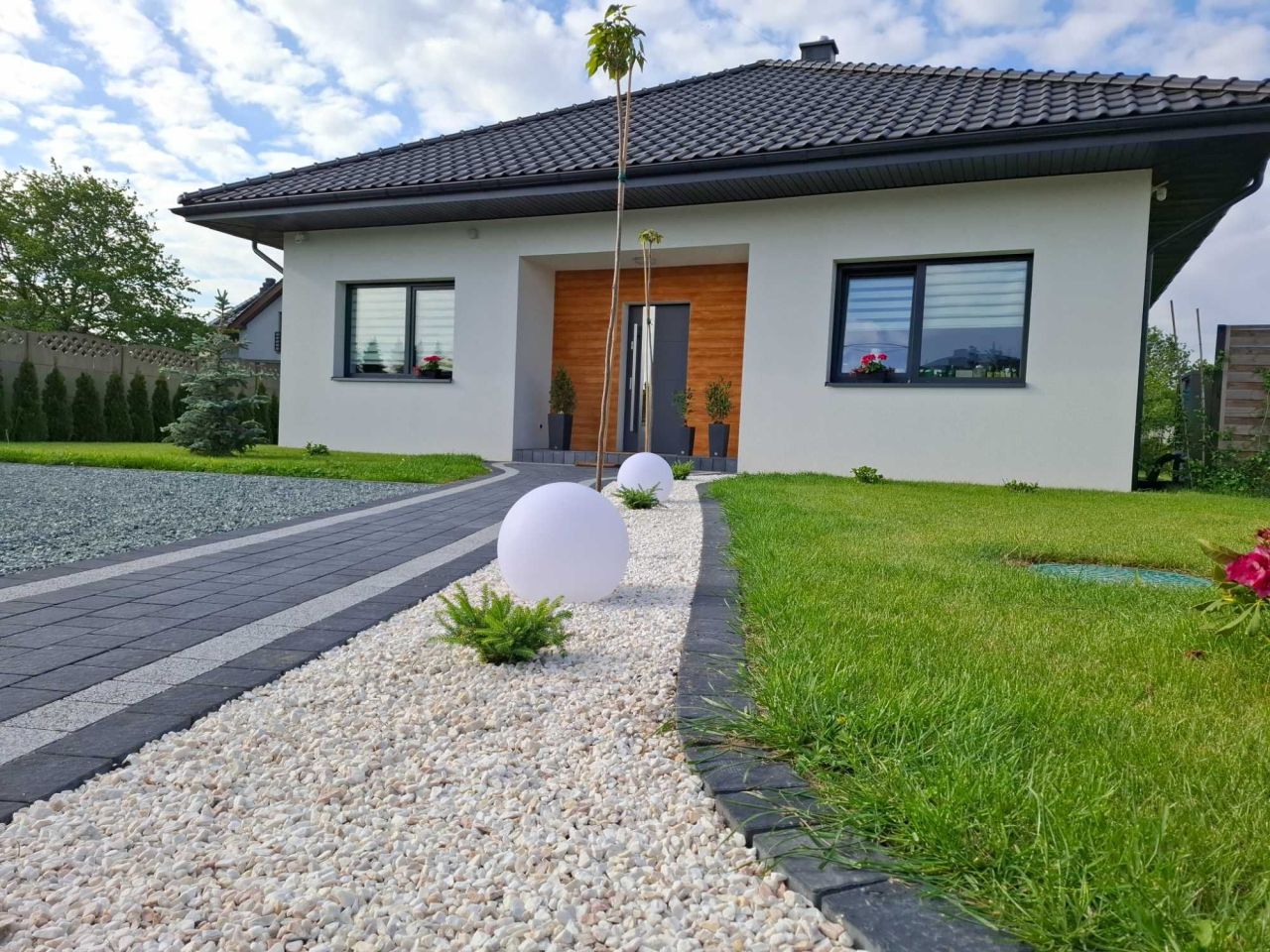 dom wolnostojący, 4 pokoje Rędziny. Zdjęcie 1