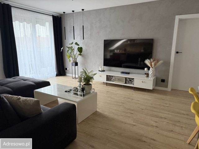 Mieszkanie 3-pokojowe Warzymice, ul. Brzeziny. Zdjęcie 1