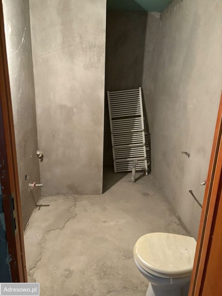 dom wolnostojący, 10 pokoi Żaby. Zdjęcie 15