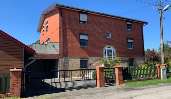 dom wolnostojący, 9 pokoi Uścikowo