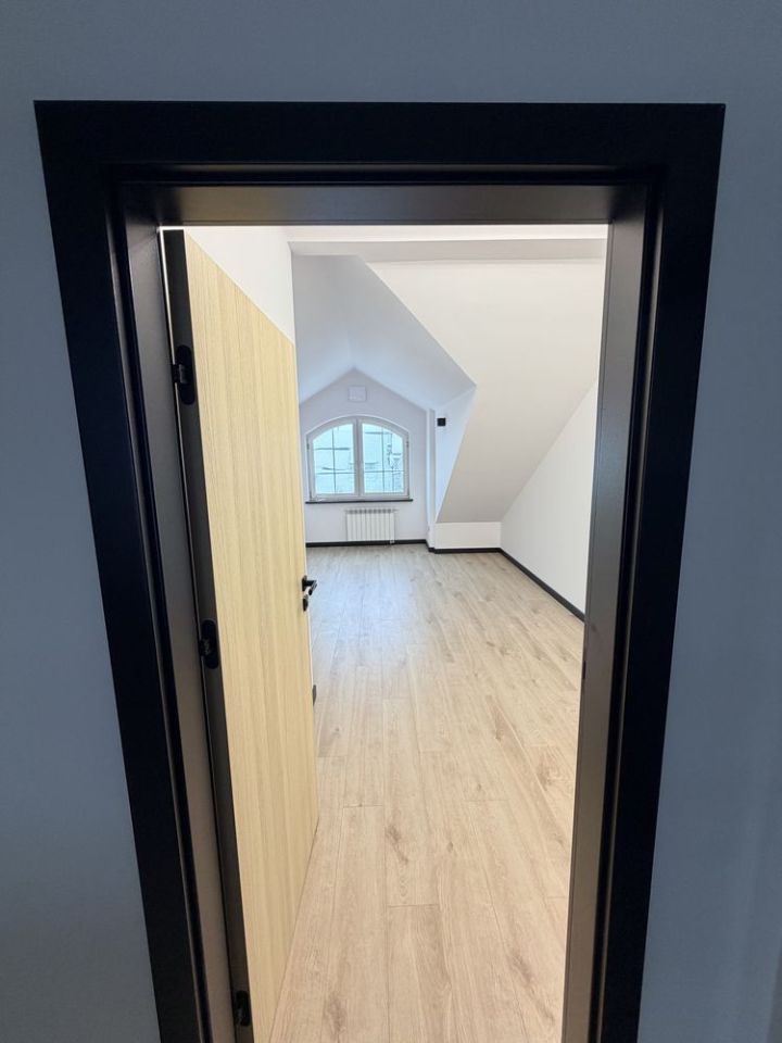 Biuro Raczki, pl. Plac Kościuszki. Zdjęcie 6