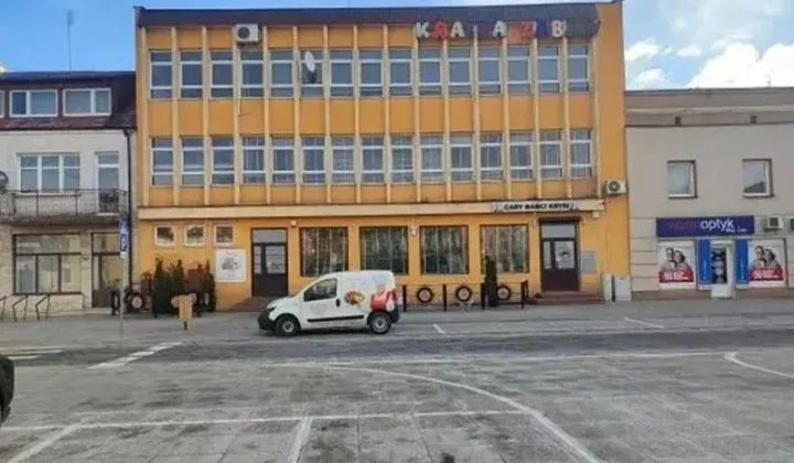 Lokal Płońsk, plac 15 sierpnia