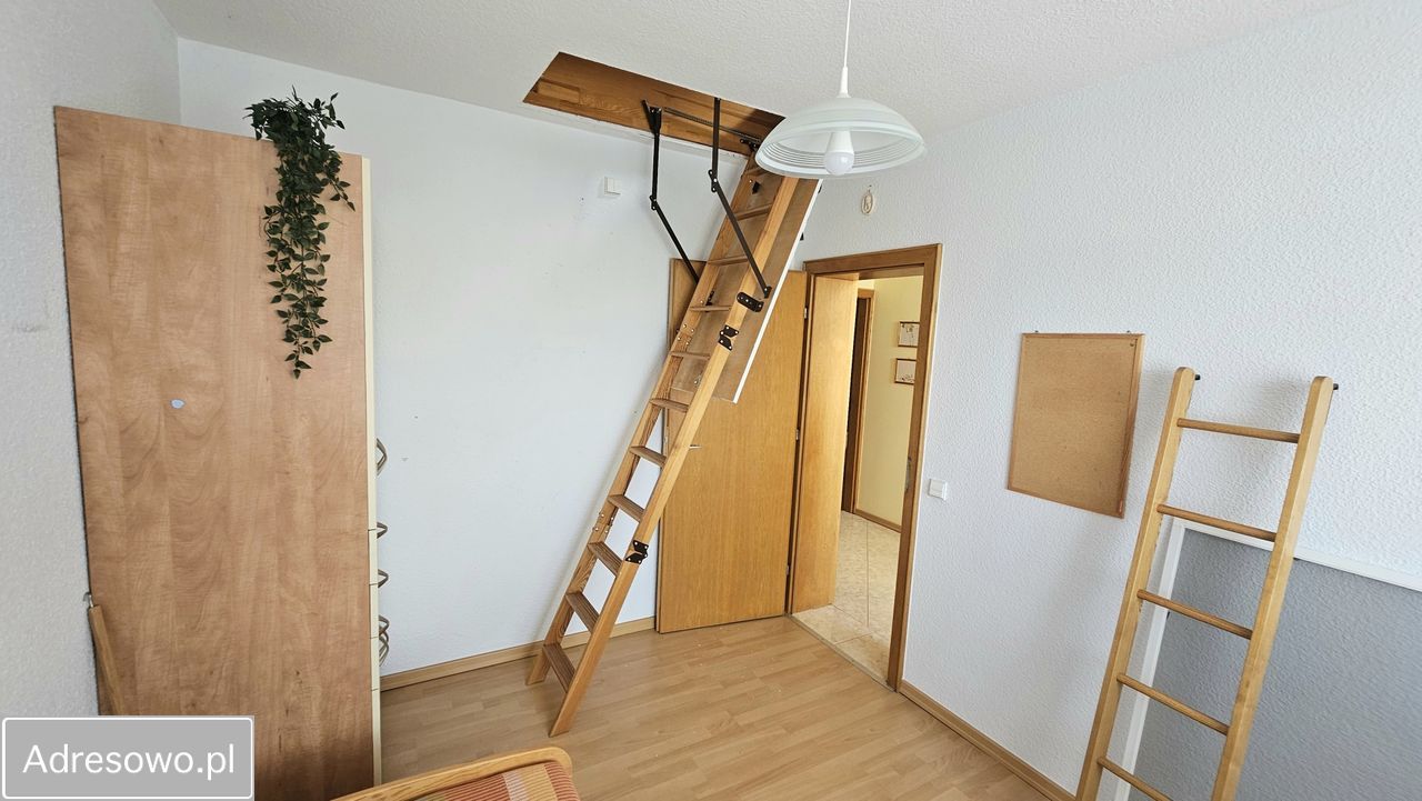 dom szeregowy, 5 pokoi Syców. Zdjęcie 11