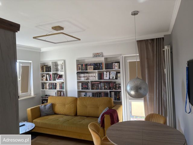 Mieszkanie 3-pokojowe Warszawa Mokotów, ul. św. Bonifacego. Zdjęcie 1