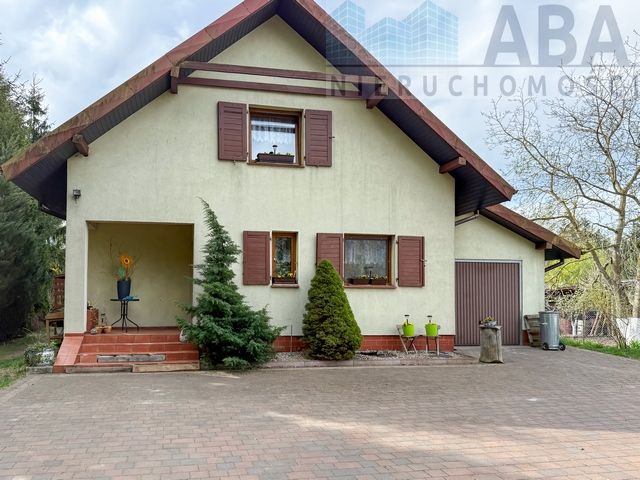 dom wolnostojący, 2 pokoje Świętne. Zdjęcie 2