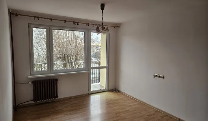 Mieszkanie 3-pokojowe Legnica, ul. Karkonoska