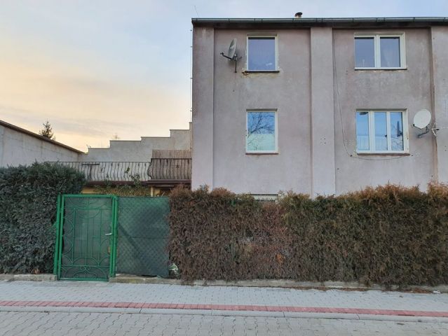 Mieszkanie 3-pokojowe Świdnica Kraszowice. Zdjęcie 1